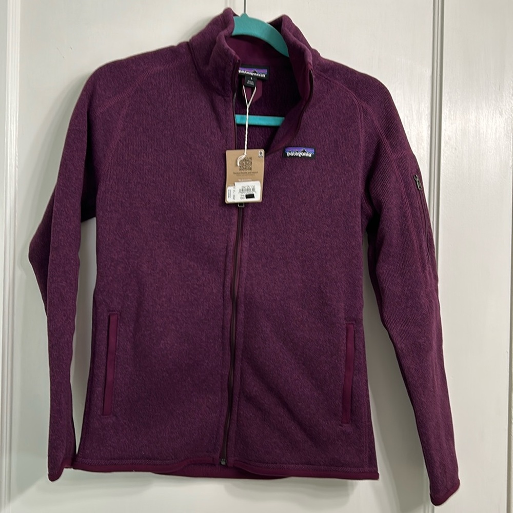 NWT Women’s S Patagonia zip-up jacket